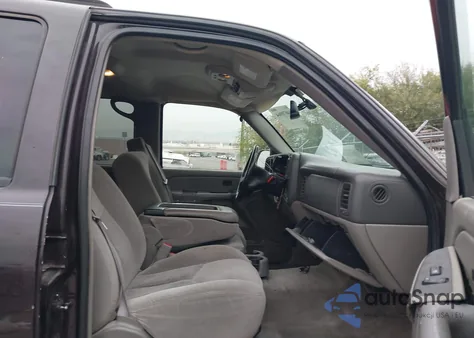 2005 Chevrolet Tahoe Ls from USA, damaged, VIN 1GNEC13V85J138856